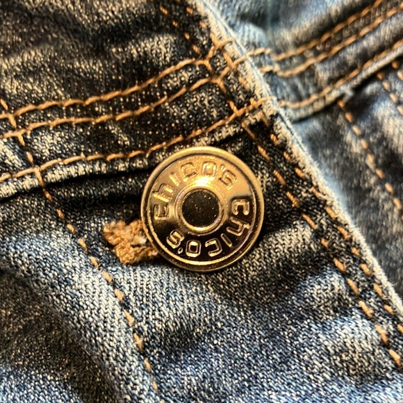 Chico’s classic cut denim jacket size M (Chico’s size 2) - excellent condition - Picture 4 of 4